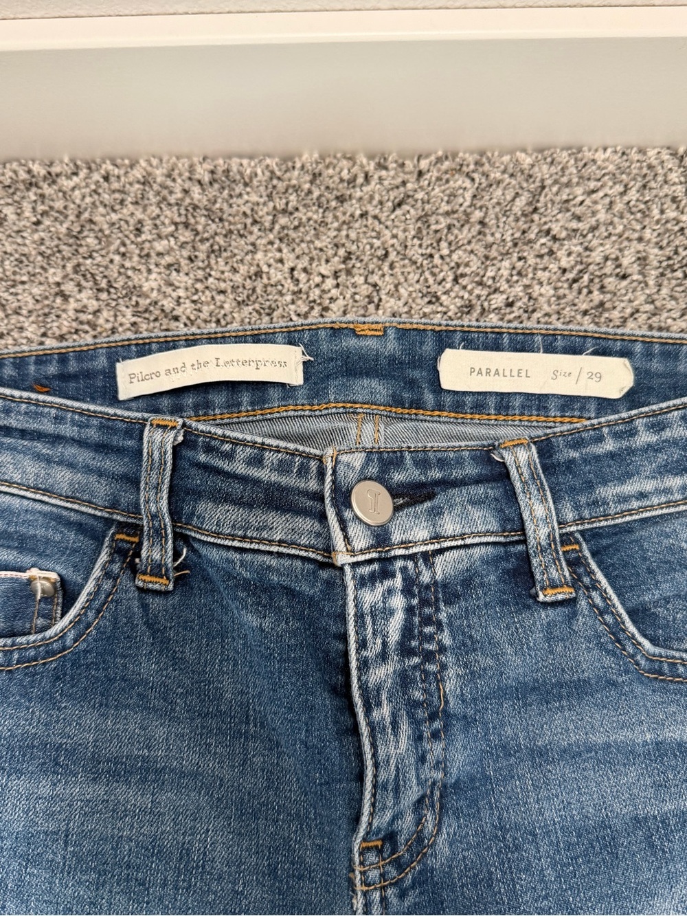 Women’s Pilcro Parallel Jeans - Picture 3 of 6